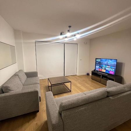 Private Room In A New Shared Apartment Maynooth Exterior photo